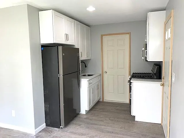 75 Foster Ave #1 — Photo 4