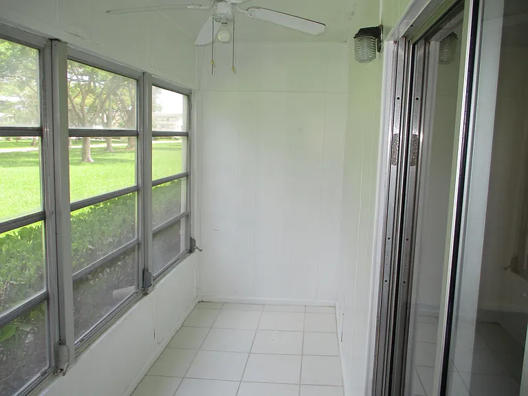 506 Mansfield Dr #M — Photo 25