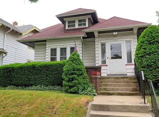 3907 W Roberts St, Milwaukee, WI 53208