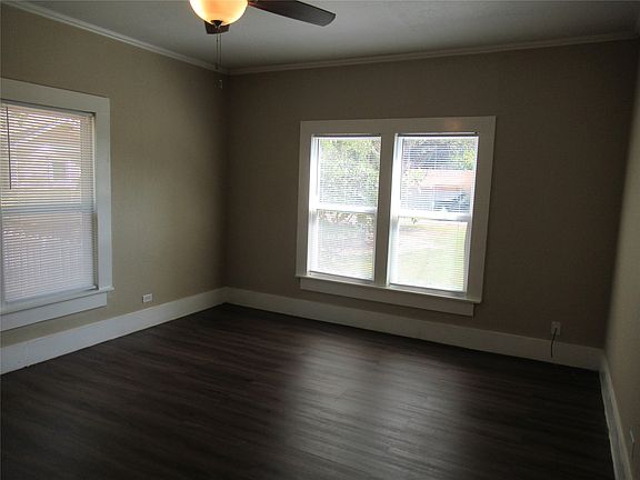 5th image of 1402 Walnut St