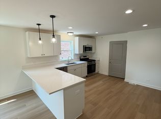 4533 Sunnyside Ave #1, Brookfield, IL 60513