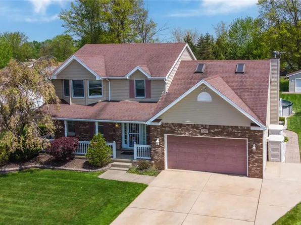 7217 Balla Dr, North Tonawanda, NY 14120