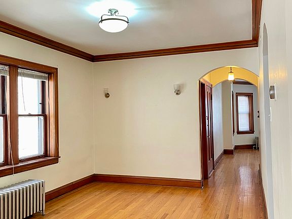 5th image of 3745 W Eddy St #1