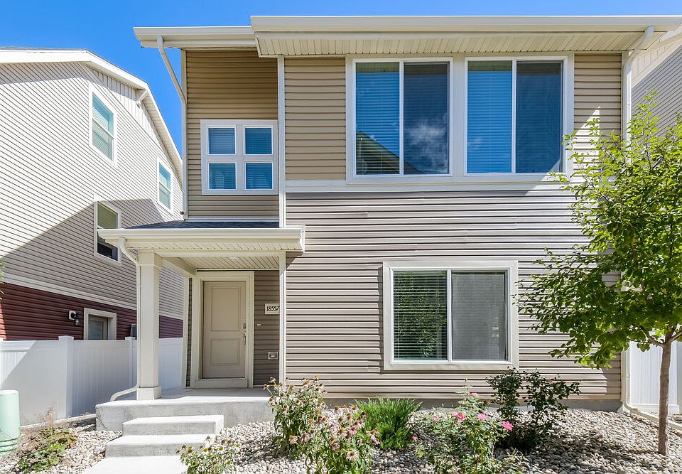 1st image of 18557 E 47th Pl