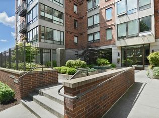 4551 8th Ave NE #208, Seattle, WA 98105