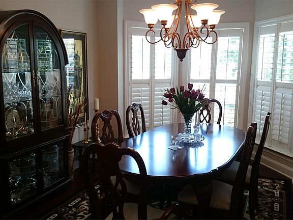 4th image of 302 Tippecanoe Dr