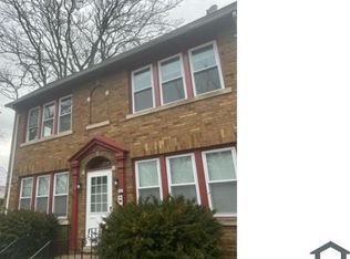 112 Webb St #2E, Calumet City, IL 60409
