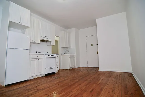 Rented by Building Equity Real Estate LLC | media 11