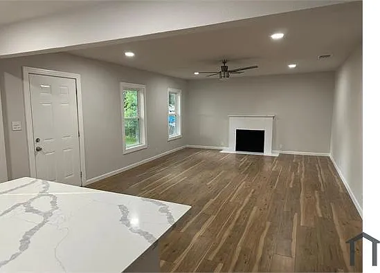 1008 Commerce Dr — Photo 5