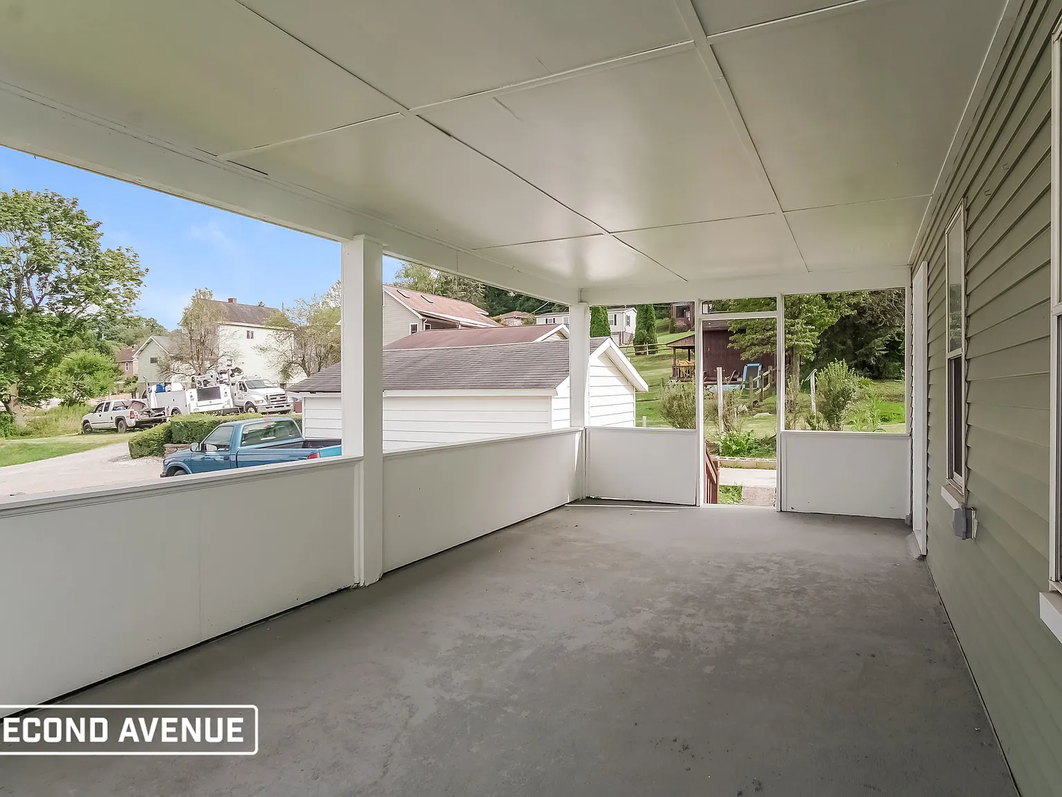 2 bed, 1.5 bath, 1100 sqft, $1,525 — Photo 3