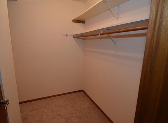 5th image of 433 S 7th St APT 1922