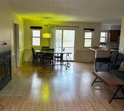 4th image of 22 Scalloway Dr