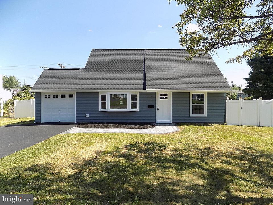 1st image of 17 Tulip Tree Rd