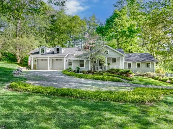 27 Laketown Rd, Washington Twp., NJ 07853