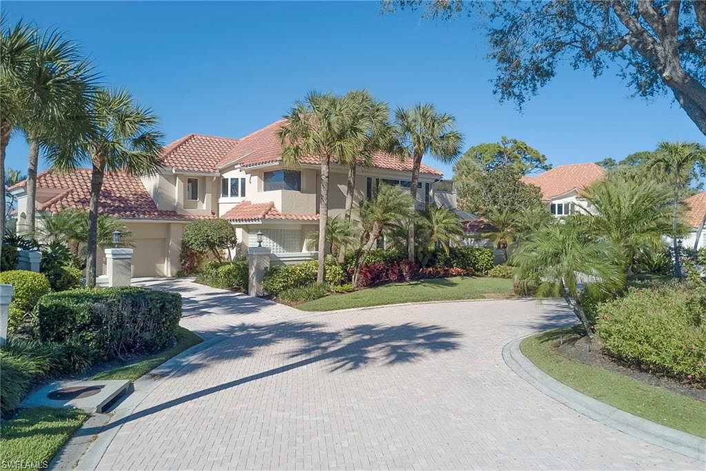 3320 Riviera Lakes CT