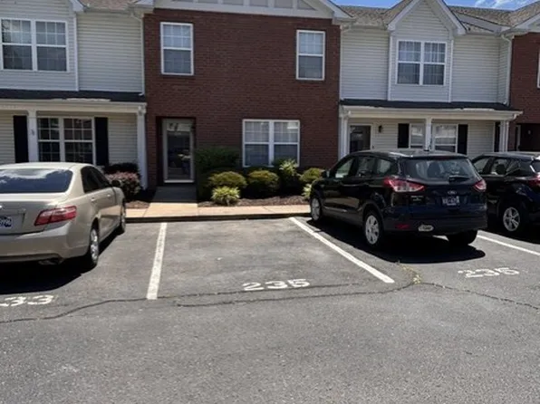 235 Arapaho Dr, Murfreesboro, TN 37128