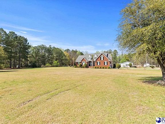 3rd image of 641 W Ralph Lane Rd