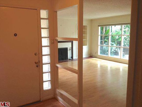 3rd image of 2529 Kelton Ave