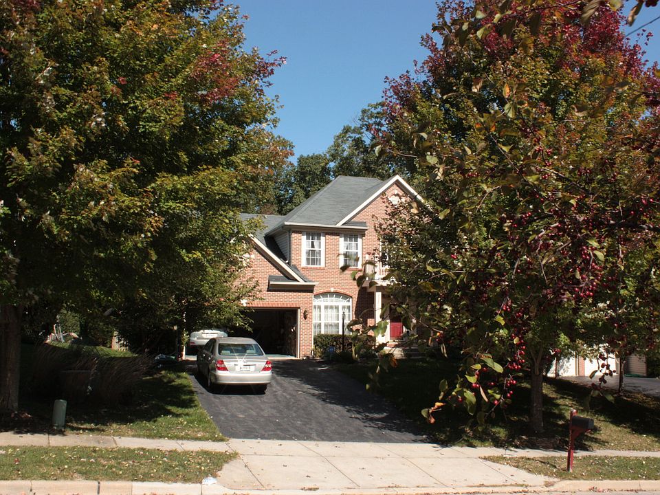 1st image of 3327 Governor Martin Ct