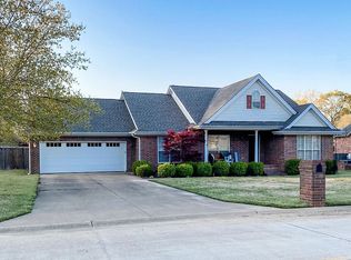 598 River Oaks Blvd, Searcy, AR 72143