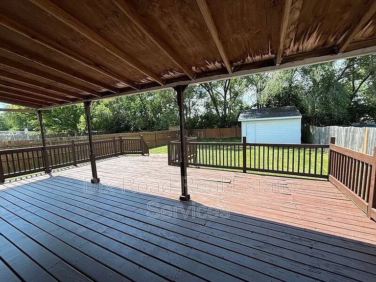 460 Peyton Dr — Photo 28