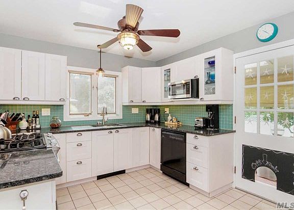 2nd image of 150 Seawood Dr