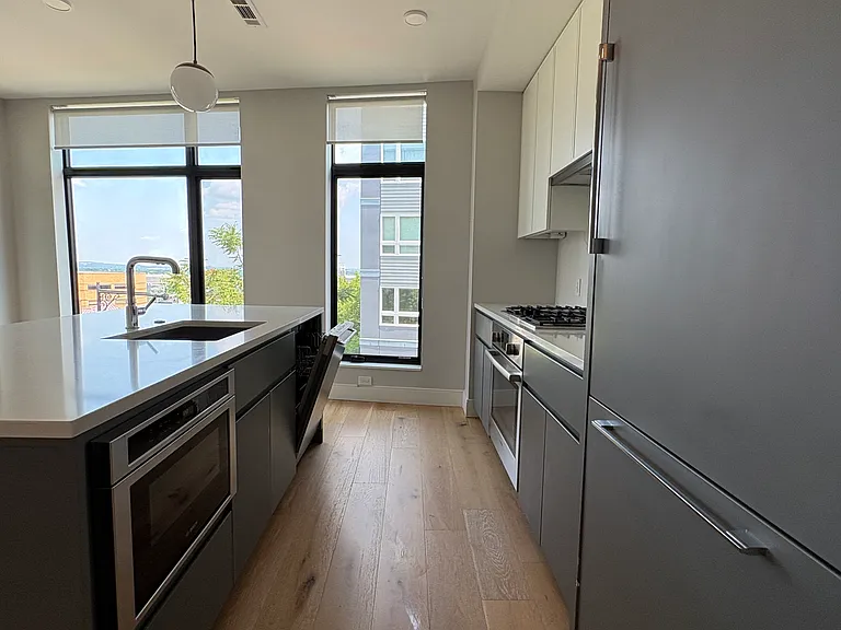 191 Washington St #525 — Photo 31