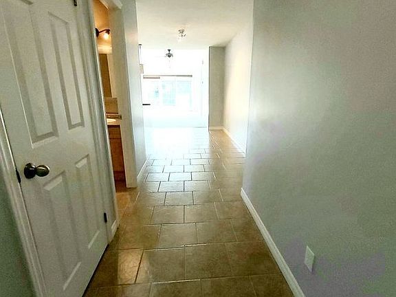 5th image of 11137 Scenic St