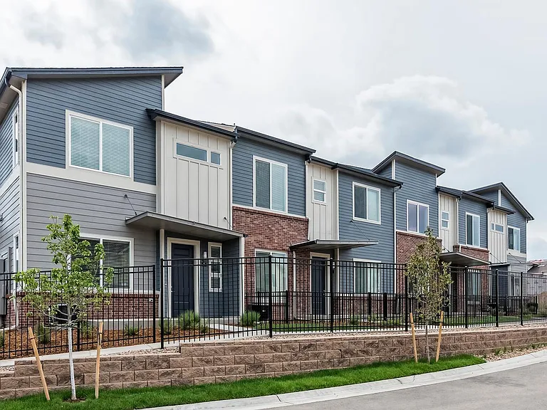 Willow Point Townhomes — Photo 17