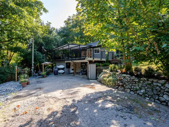 8528 Dunn St, Mission, BC V2V 6V4