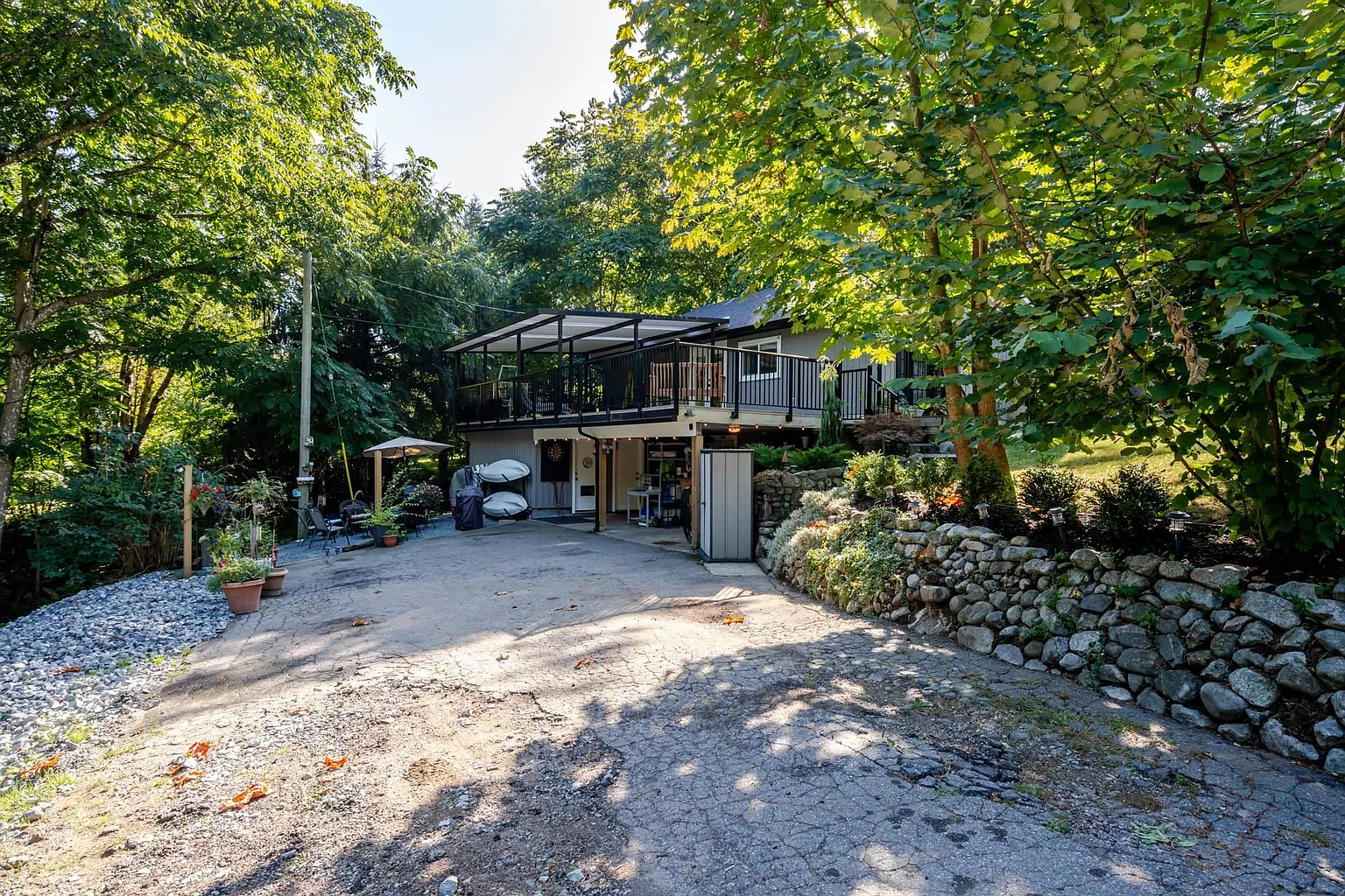 8528 Dunn St photo 1