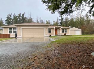 451 Rhododendron Dr, Sequim, WA 98382