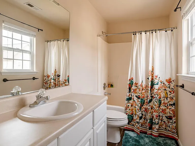 9817 Castain Dr — Photo 13