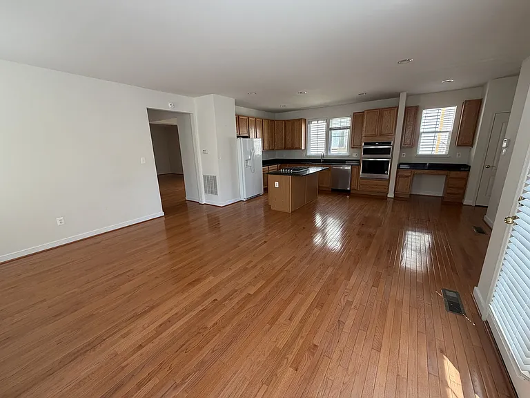 3921 Braveheart Cir — Photo 5