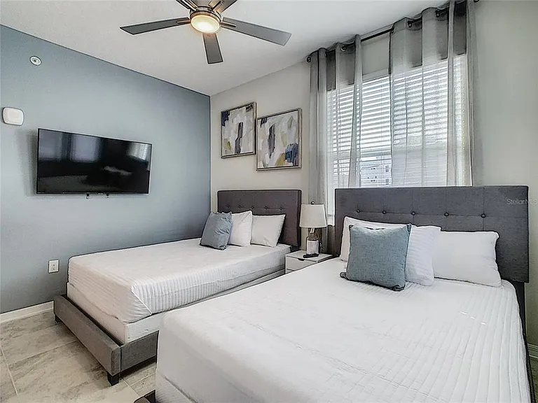 3161 Paradox Cir #101 — Photo 13