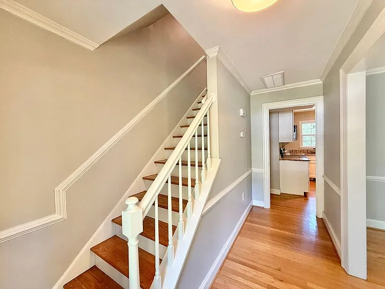 808 Buckle Ct — Photo 4