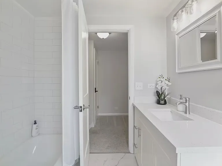 2115 N Elizabeth Dr — Photo 32