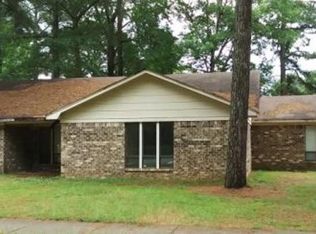 10001 Warren Dr, Little Rock, AR 72209