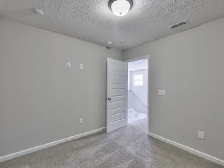 175 Creek Wood Rd — Photo 30