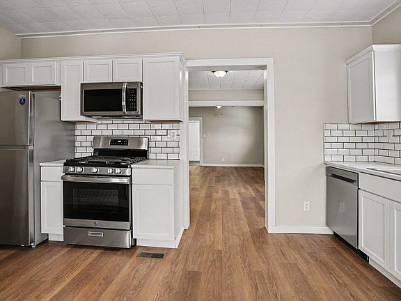 5th image of 1414 Columbian Ave