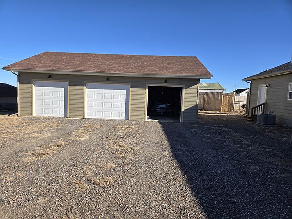 1200 square foot 3 door garage