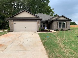 134 Clayton Mance Rd, New Market, AL 35761