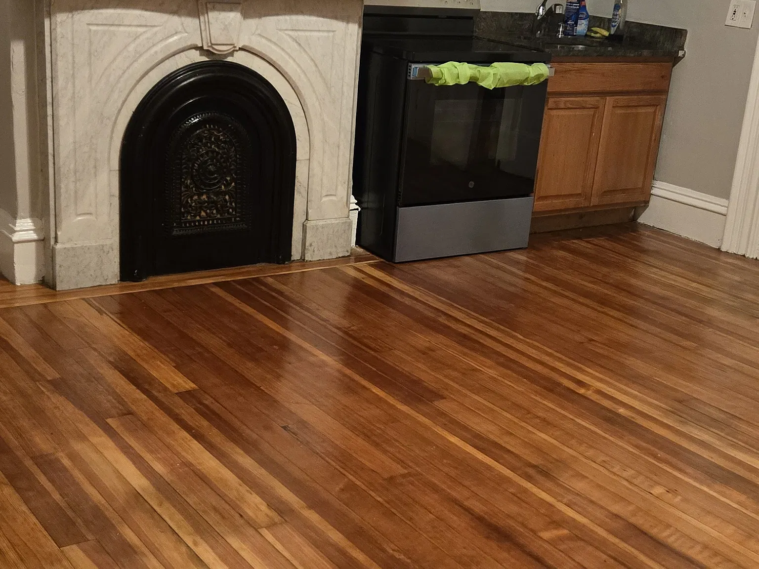 1 bed, 800 sqft, $1,300 — Photo 3
