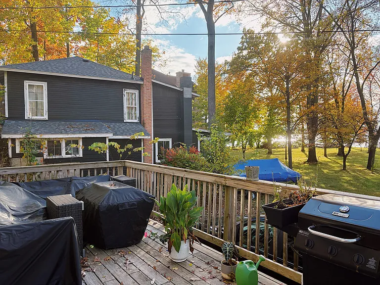 9847 Portage Lake Ave — Photo 3