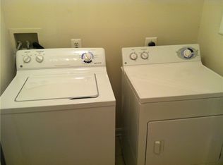 2356 Cypress Cove Cir APT 303, Herndon, VA 20171