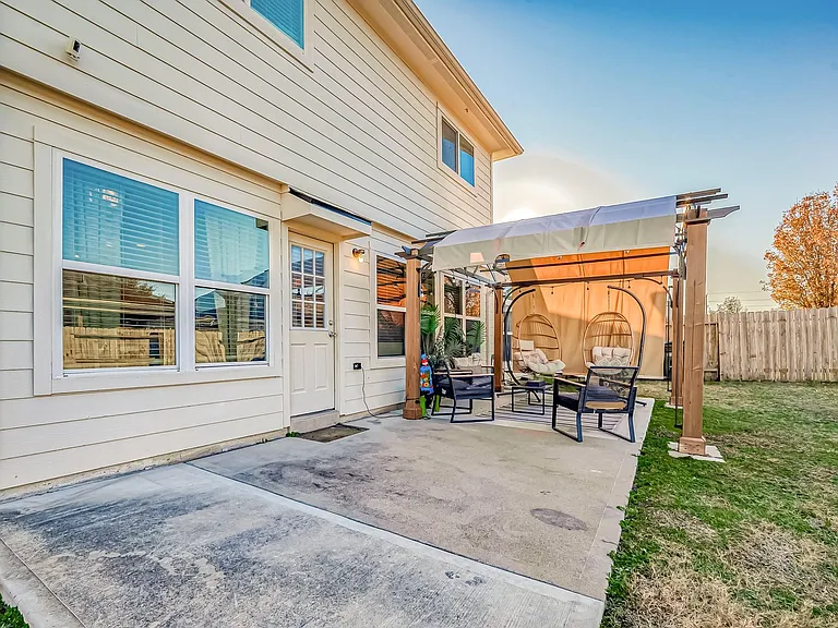 17923 Cypress Side Dr — Photo 46