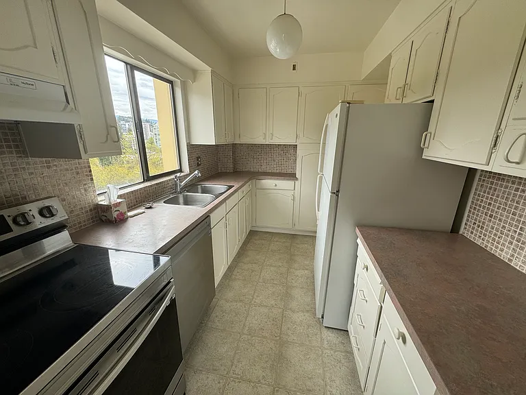 1985 Bellevue Ave #801 — Photo 4