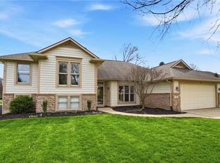 30 Lakeside Dr, Springboro, OH 45066