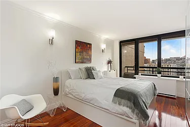 Streeteasy The Corinthian At 330 East 38th Street In Murray Hill 17b Sales Rentals Floorplans Streeteasy
