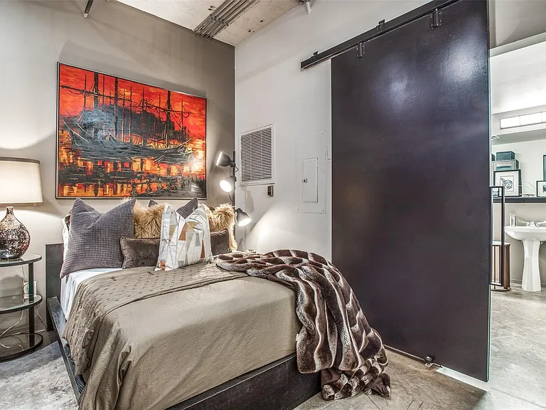 1122 Jackson St #322 — Photo 7